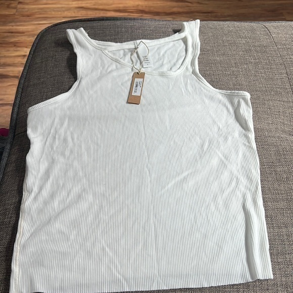 SKIMS Tops - Skims Soft Lounge Tank Top